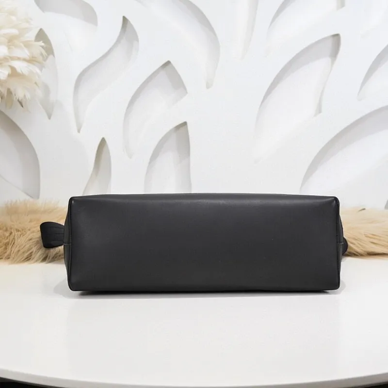 All categories 💚 Top version men’s bags 💚 BV 2024 new BV crossbody bag